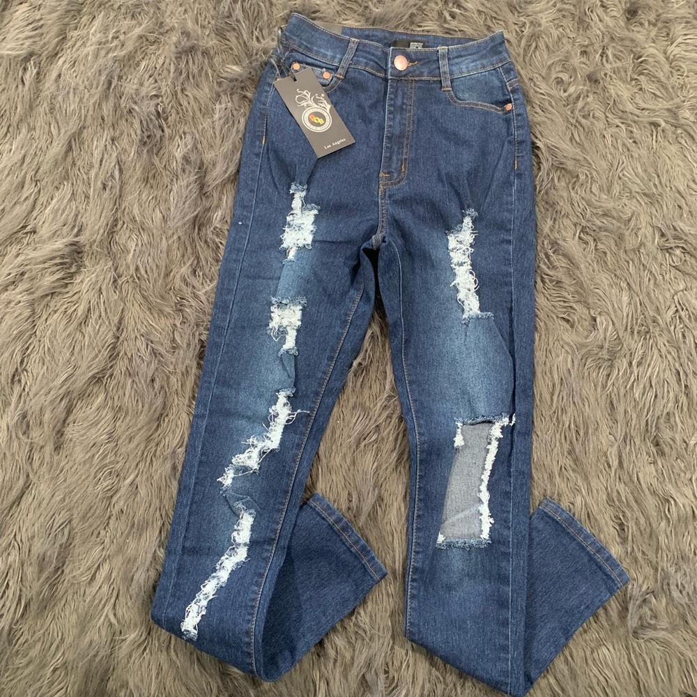 Fashion Nova distressed denim - Picture 2 of 4